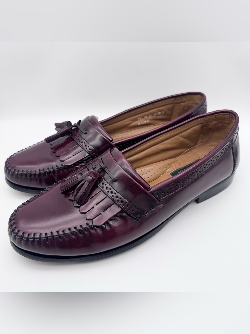 G.H. Bass & Co. Burgundy Leather Kiltie Fringe Tassel Loafers Men's Size 13 D